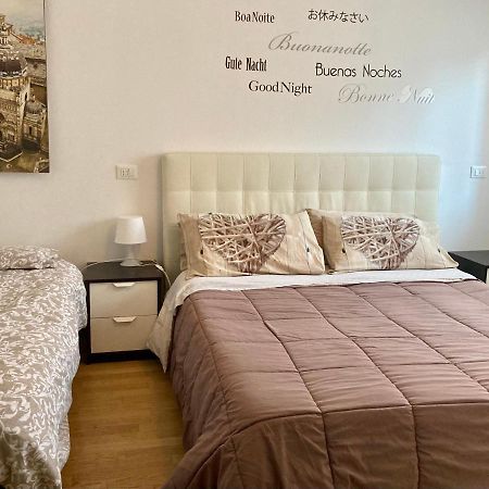 The Little House In Bergamo Apartment ภายนอก รูปภาพ