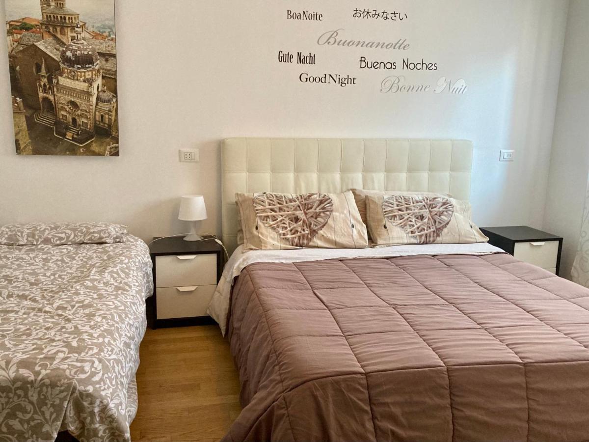 The Little House In Bergamo Apartment ภายนอก รูปภาพ