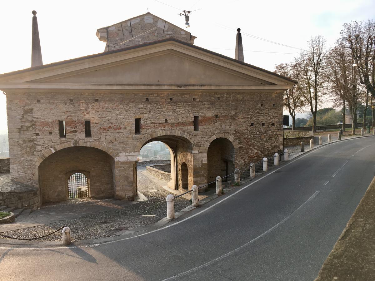 The Little House In Bergamo Apartment ภายนอก รูปภาพ