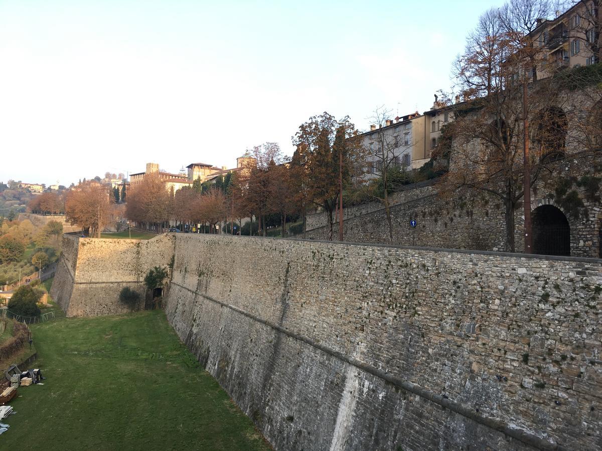 The Little House In Bergamo Apartment ภายนอก รูปภาพ