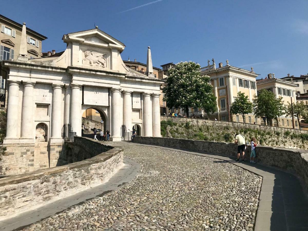 The Little House In Bergamo Apartment ภายนอก รูปภาพ